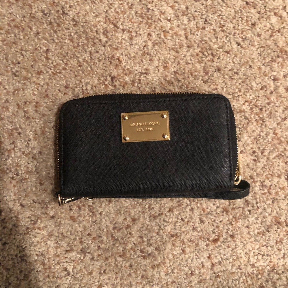 Michael Kors wristlet